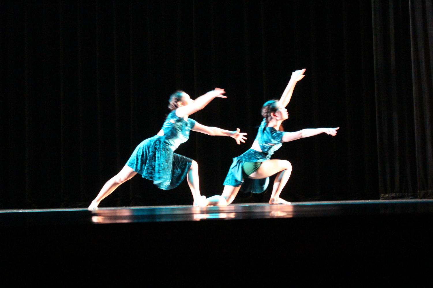 Georgie Casaletto, Isabella Fontane, Elena Rouse, Sophia Shin perform to the dance Catharsis. This piece was choreographed by Isabella Fontane.